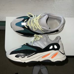 Yeezy 700 wave runners